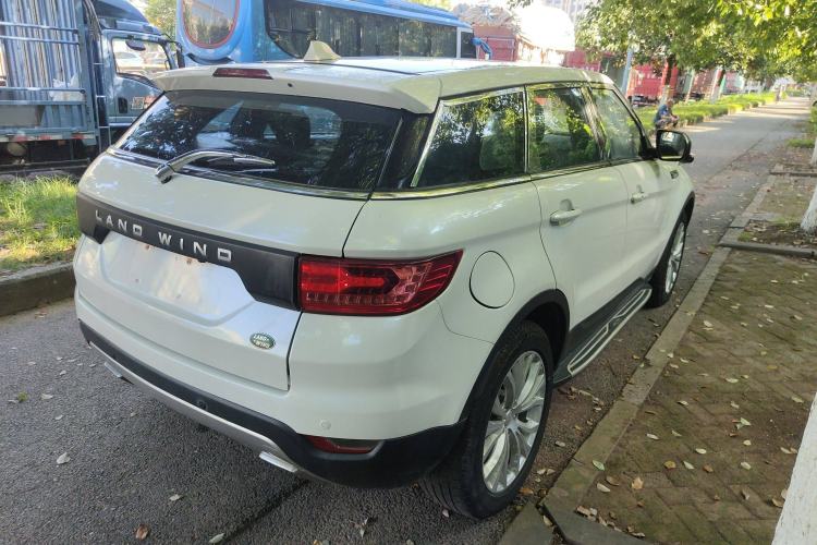 Used Land X7 2016 2.0T Panoramic Prestige Edition Exterior 5