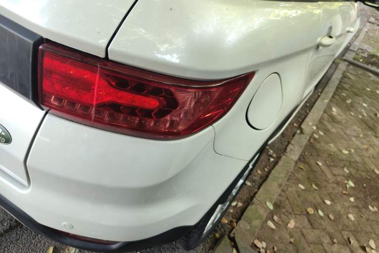 Used Land X7 2016 2.0T Panoramic Prestige Edition Exterior 6