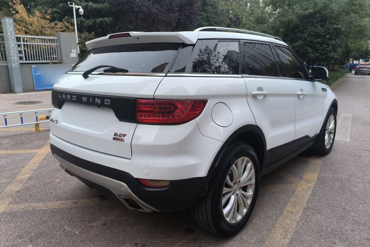 Used Land X7 2016 2.0T Panoramic Prestige Edition Exterior 7