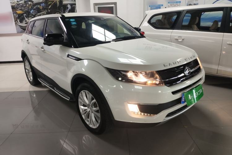 Used Land X7 2016 2.0T Panoramic Prestige Edition Front Right 45 Deg