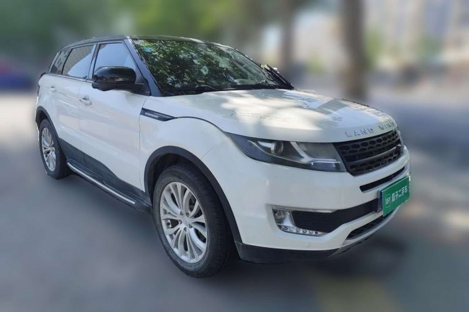 Used Land X7 2016 2.0T Panoramic Prestige Edition Front Right 45 Deg