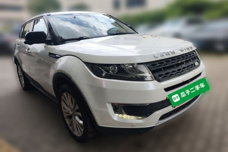 Used Land X7 2016 2.0T Panoramic Prestige Edition Front Right 45 Deg