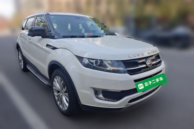 Used Land X7 2016 2.0T Panoramic Prestige Edition Front Right 45 Deg