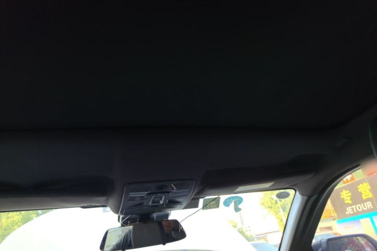 Used Land X7 2016 2.0T Panoramic Prestige Edition Headliner