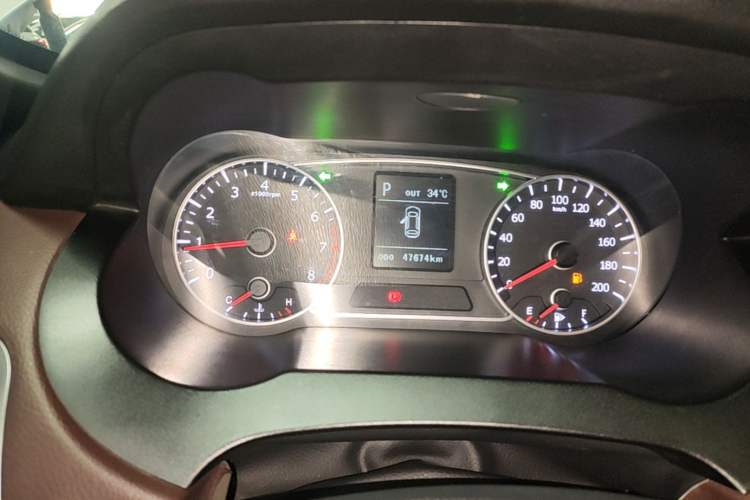 Used Land X7 2016 2.0T Panoramic Prestige Edition Instrument Cluster