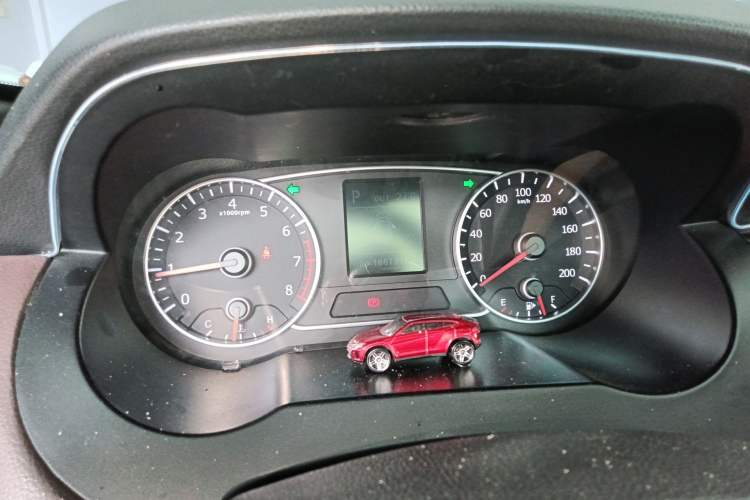 Used Land X7 2016 2.0T Panoramic Deluxe Edition Instrument Cluster