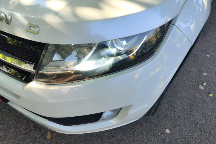 Used Land X7 2016 2.0T Panoramic Prestige Edition Left Front Headlight