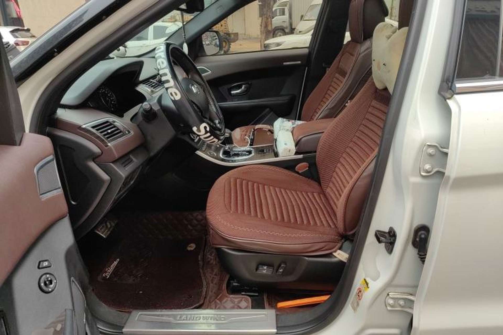 Used Land X7 2016 2.0T Panoramic Prestige Edition Left Front Seat