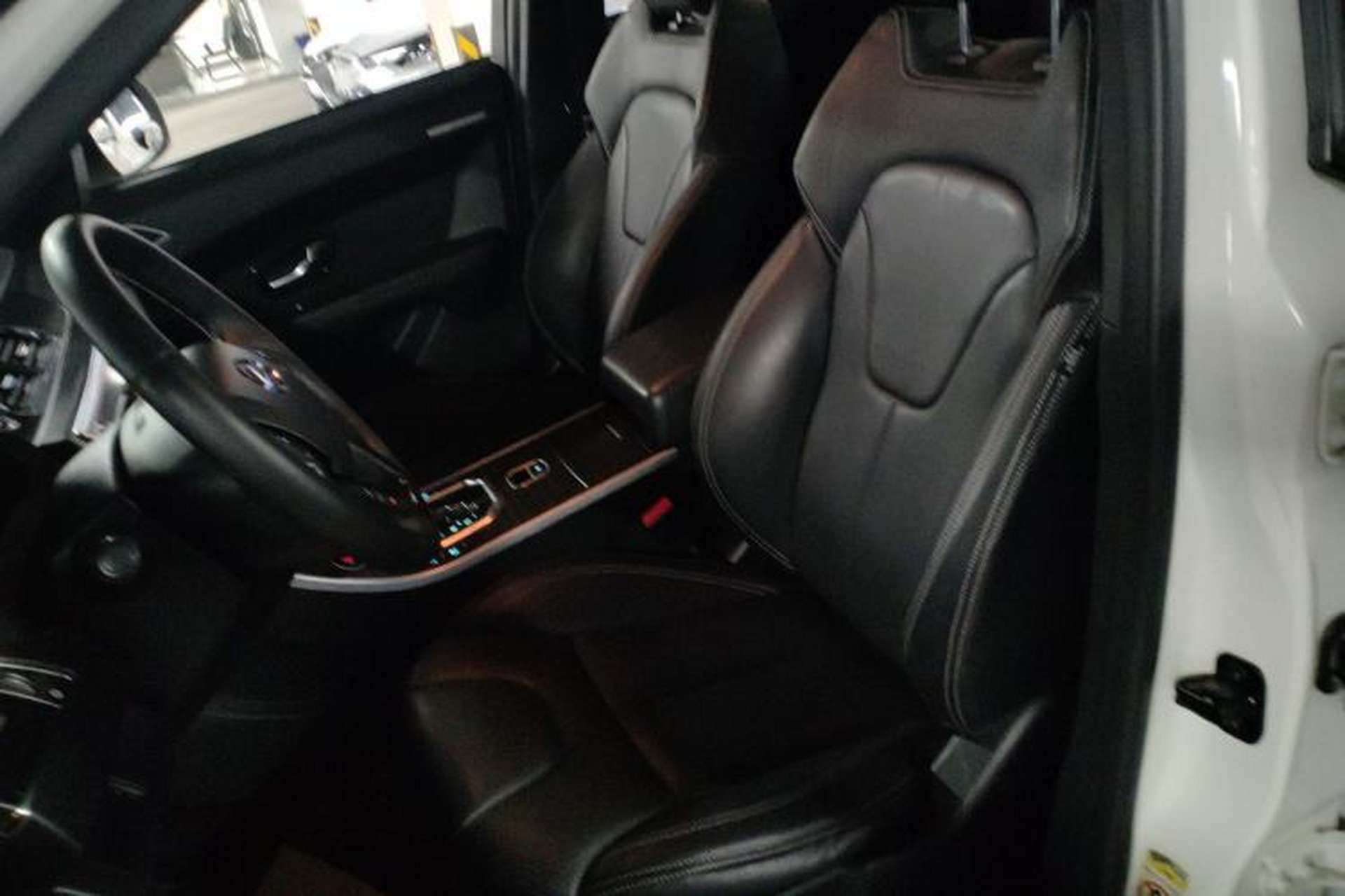 Used Land X7 2016 2.0T Panoramic Prestige Edition Left Front Seat