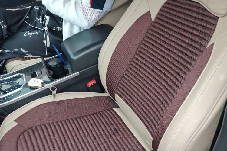 Used Land X7 2016 2.0T Panoramic Deluxe Edition Left Front Seat