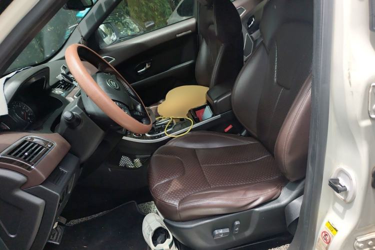 Used Land X7 2016 2.0T Panoramic Prestige Edition Left Front Seat