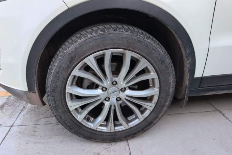 Used Land X7 2016 2.0T Panoramic Prestige Edition Left Front Wheel Hub