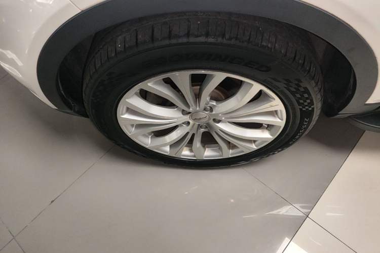 Used Land X7 2016 2.0T Panoramic Prestige Edition Left Front Wheel Hub