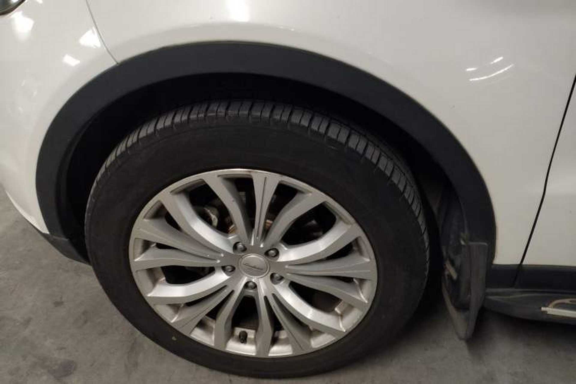 Used Land X7 2016 2.0T Panoramic Prestige Edition Left Front Wheel Hub