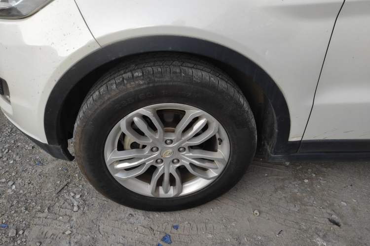 Used Land X7 2016 2.0T Panoramic Deluxe Edition Left Front Wheel Hub