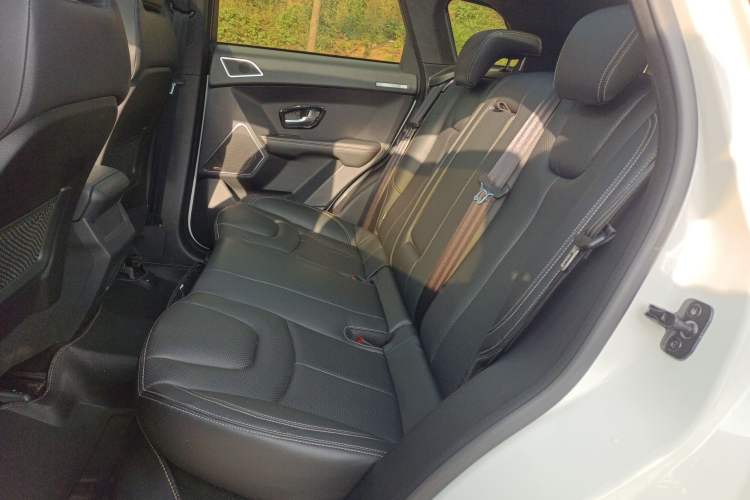 Used Land X7 2016 2.0T Panoramic Prestige Edition Left Rear Seat