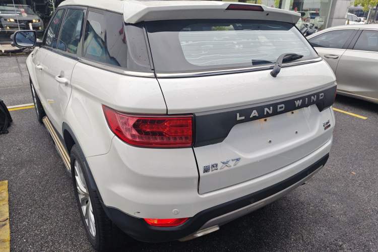 Used Land X7 2016 2.0T Panoramic Prestige Edition Rear Left 45 Deg