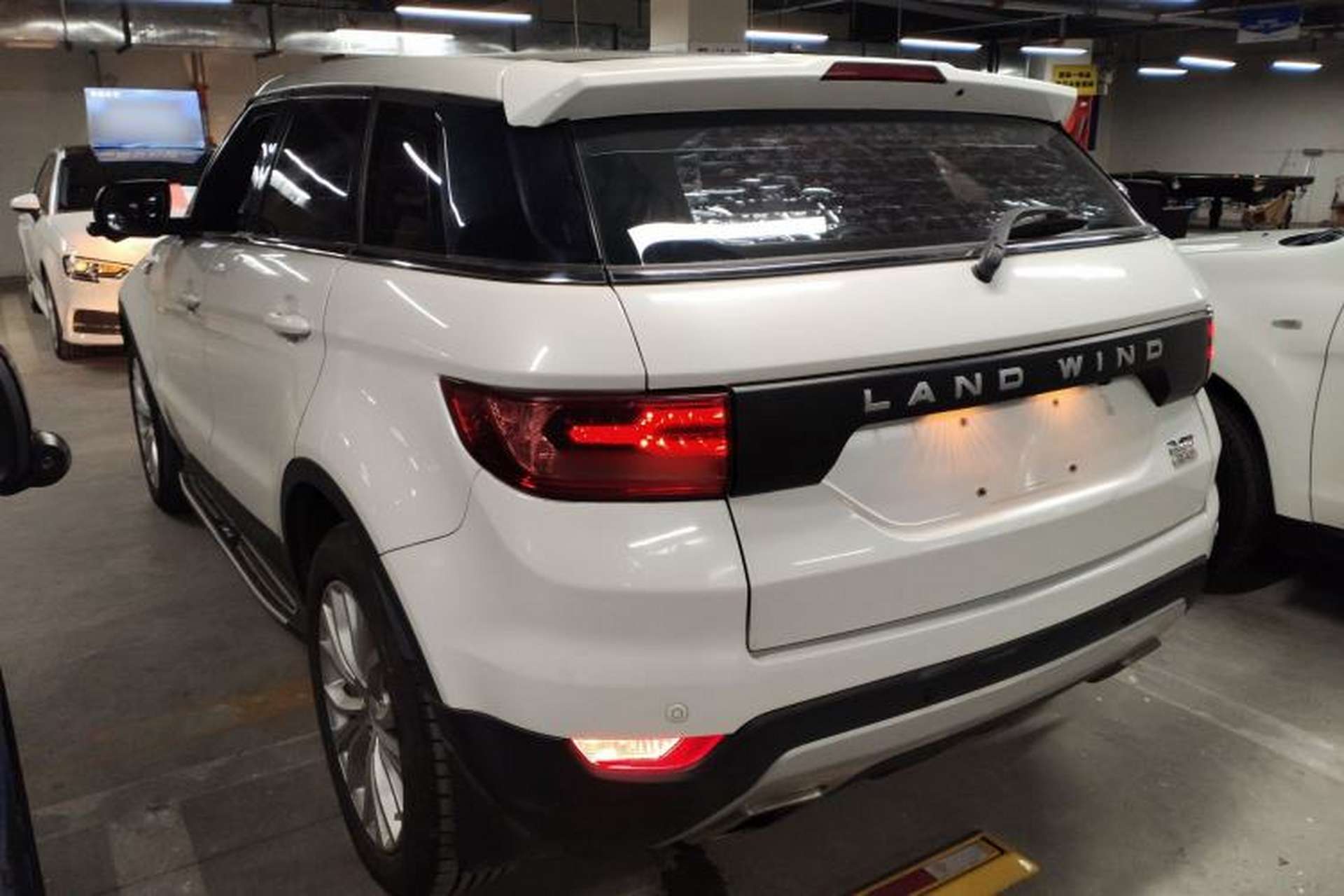 Used Land X7 2016 2.0T Panoramic Prestige Edition Rear Left 45 Deg