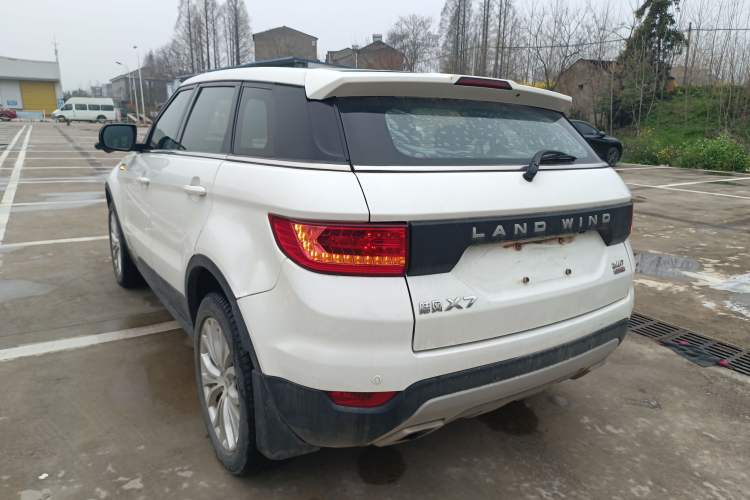 Used Land X7 2016 2.0T Panoramic Prestige Edition Rear Left 45 Deg