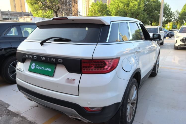 Used Land X7 2016 2.0T Panoramic Prestige Edition Rear Right 45 Deg