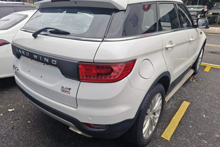 Used Land X7 2016 2.0T Panoramic Prestige Edition Rear Right 45 Deg