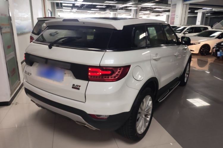 Used Land X7 2016 2.0T Panoramic Prestige Edition Rear Right 45 Deg