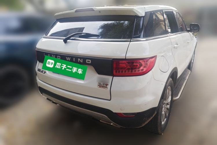 Used Land X7 2016 2.0T Panoramic Deluxe Edition Rear Right 45 Deg