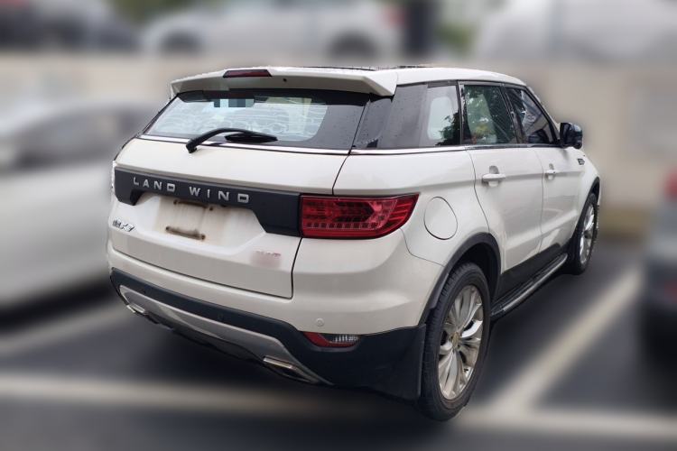 Used Land X7 2016 2.0T Panoramic Prestige Edition Rear Right 45 Deg