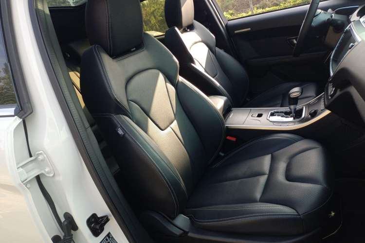 Used Land X7 2016 2.0T Panoramic Prestige Edition Right Front Seat