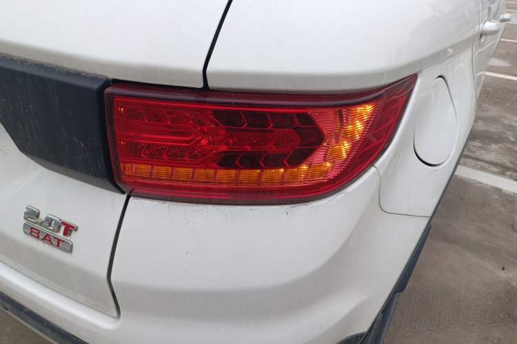 Used Land X7 2016 2.0T Panoramic Prestige Edition Right Rear Taillight