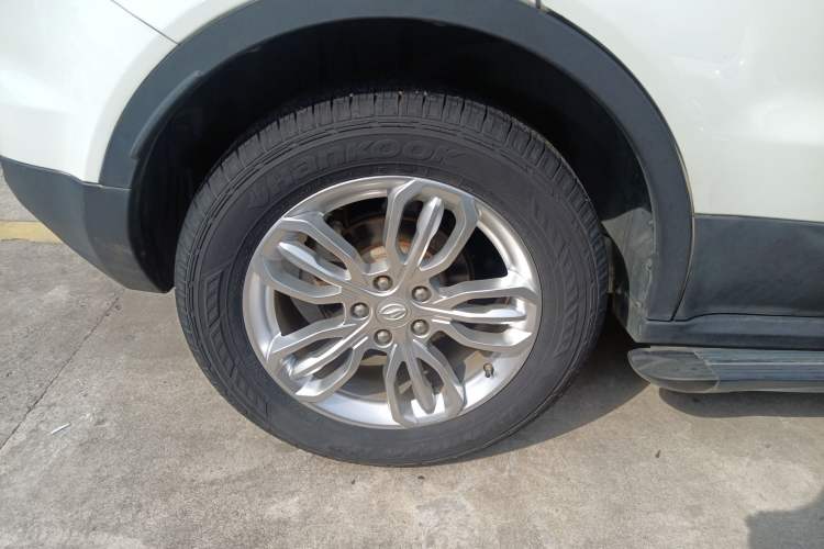 Used Land X7 2016 2.0T Panoramic Deluxe Edition Right Rear Wheel Hub