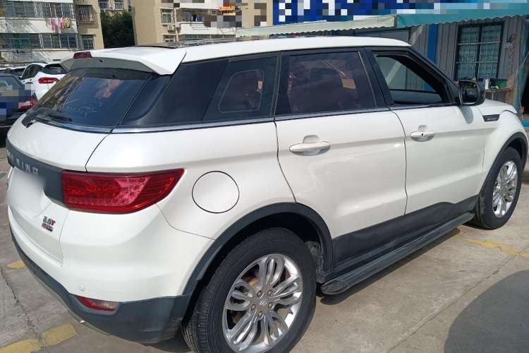 Used Land X7 2016 2.0T Panoramic Deluxe Edition Right Side
