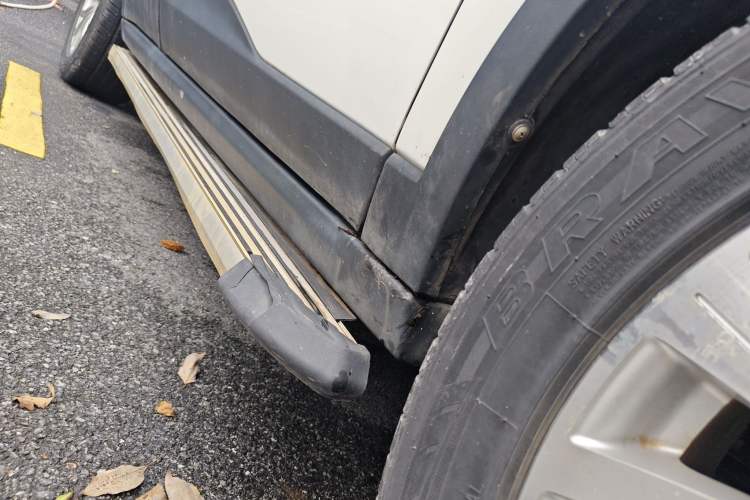 Used Land X7 2016 2.0T Panoramic Prestige Edition Right Side Sill