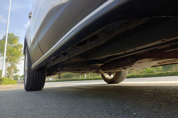 Used Land X7 2016 2.0T Panoramic Prestige Edition Right Side Sill
