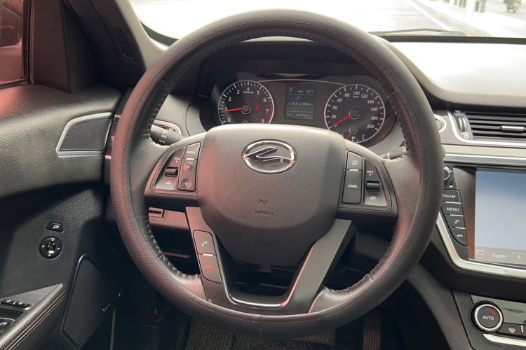 Used Land X7 2016 2.0T Panoramic Deluxe Edition Steering Wheel