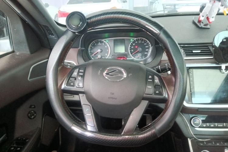 Used Land X7 2016 2.0T Panoramic Deluxe Edition Steering Wheel
