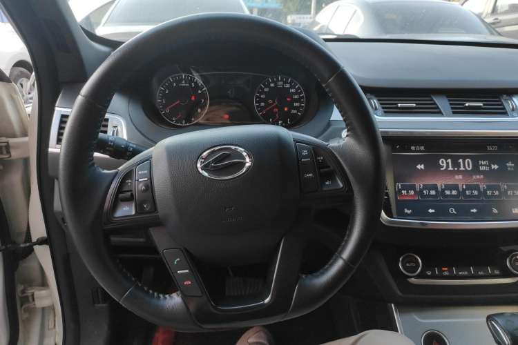 Used Land X7 2016 2.0T Panoramic Deluxe Edition Steering Wheel
