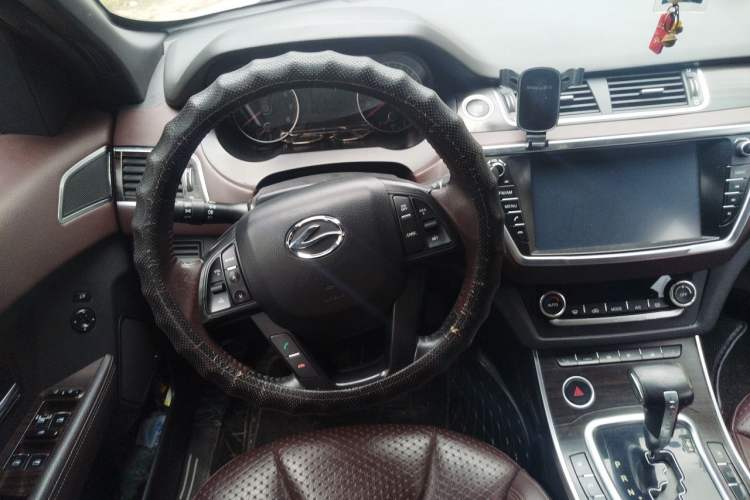 Used Land X7 2016 2.0T Panoramic Deluxe Edition Steering Wheel