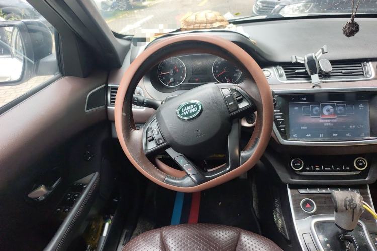 Used Land X7 2016 2.0T Panoramic Prestige Edition Steering Wheel