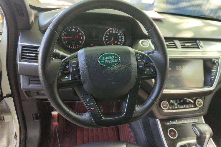 Used Land X7 2016 2.0T Panoramic Prestige Edition Steering Wheel