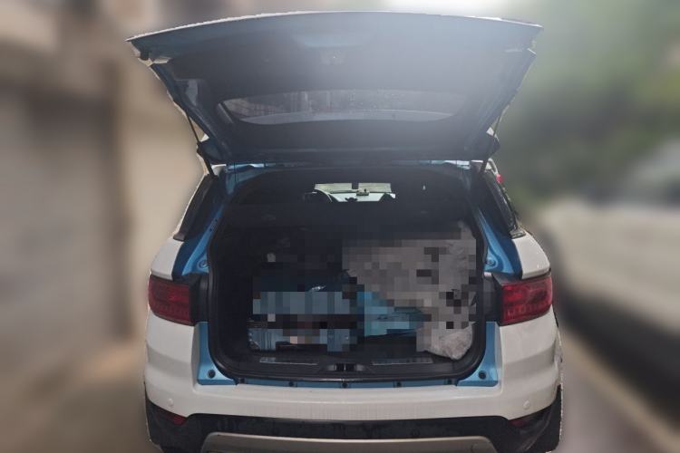 Used Land X7 2016 2.0T Panoramic Prestige Edition Trunk