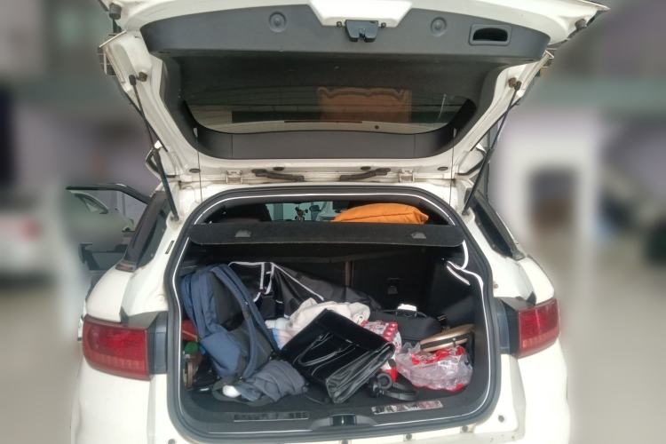 Used Land X7 2016 2.0T Panoramic Deluxe Edition Trunk