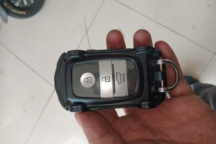 Used Land X7 2016 2.0T Panoramic Deluxe Edition Vehicle Key