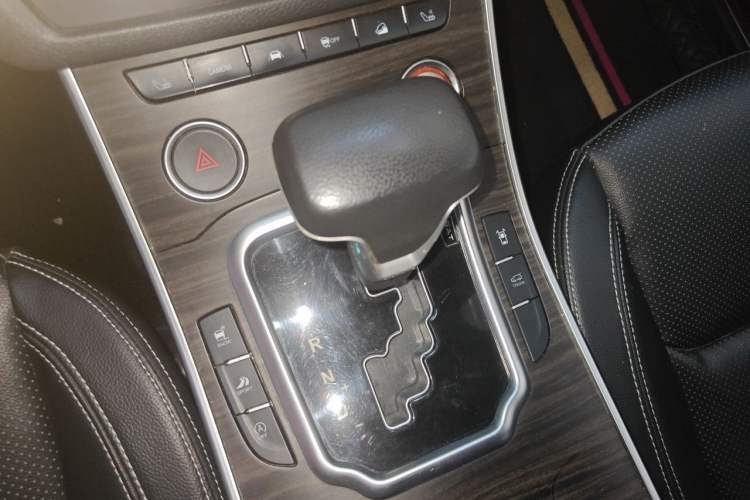 Used Land X7 2018 Geely Xingyue 1.5T Panoramic Supreme Model Gear Lever