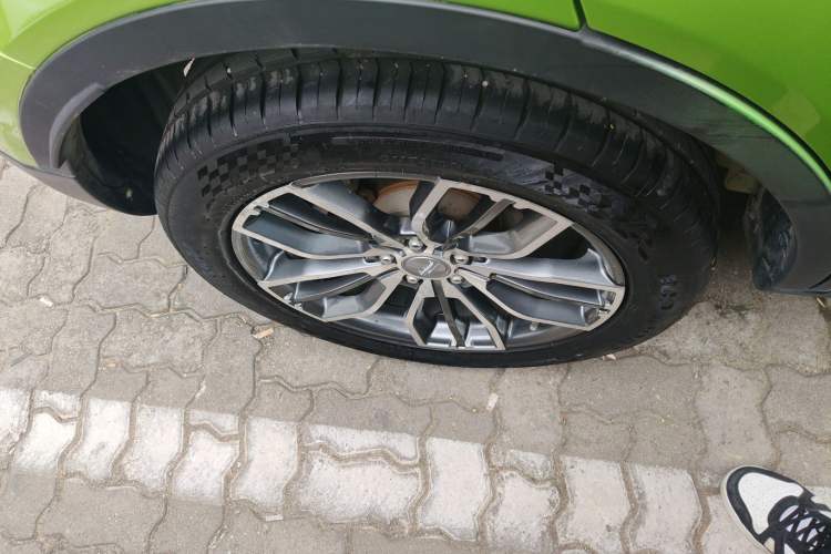 Used Land X7 2018 Geely Jingyue 1.5T Panoramic Luxury Model Right Rear Wheel Hub