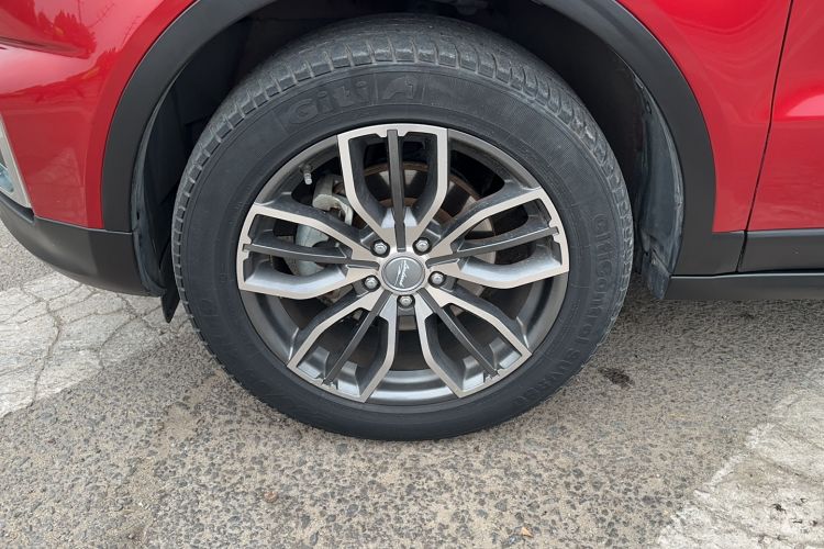 Used Land X7 2018 Geely Jingyue 1.5T Panoramic Luxury Model Left Front Wheel Hub