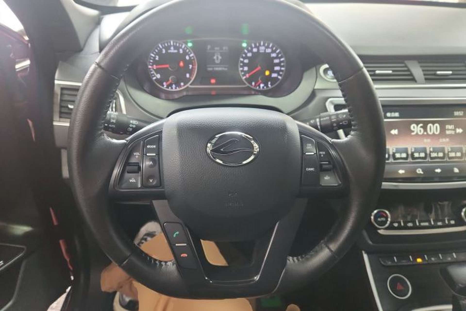 Used Land X7 2018 Geely Jingyue 1.5T Panoramic Luxury Model Steering Wheel