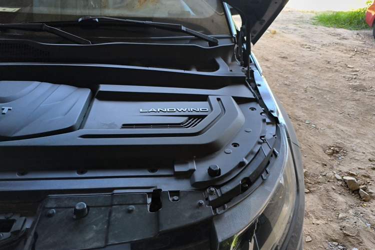 Used Land X7 2018 Geely Xingyue 1.5T Panoramic Supreme Model Engine Bay Left