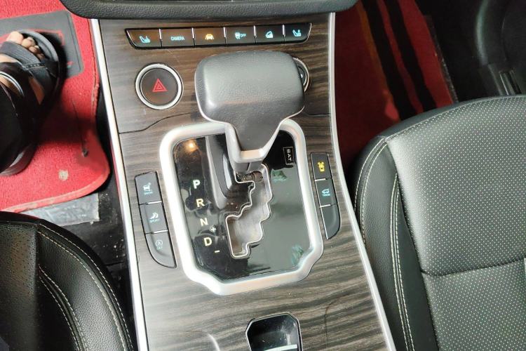 Used Land X7 2018 Geely Jingyue 1.5T Panoramic Luxury Model Gear Lever