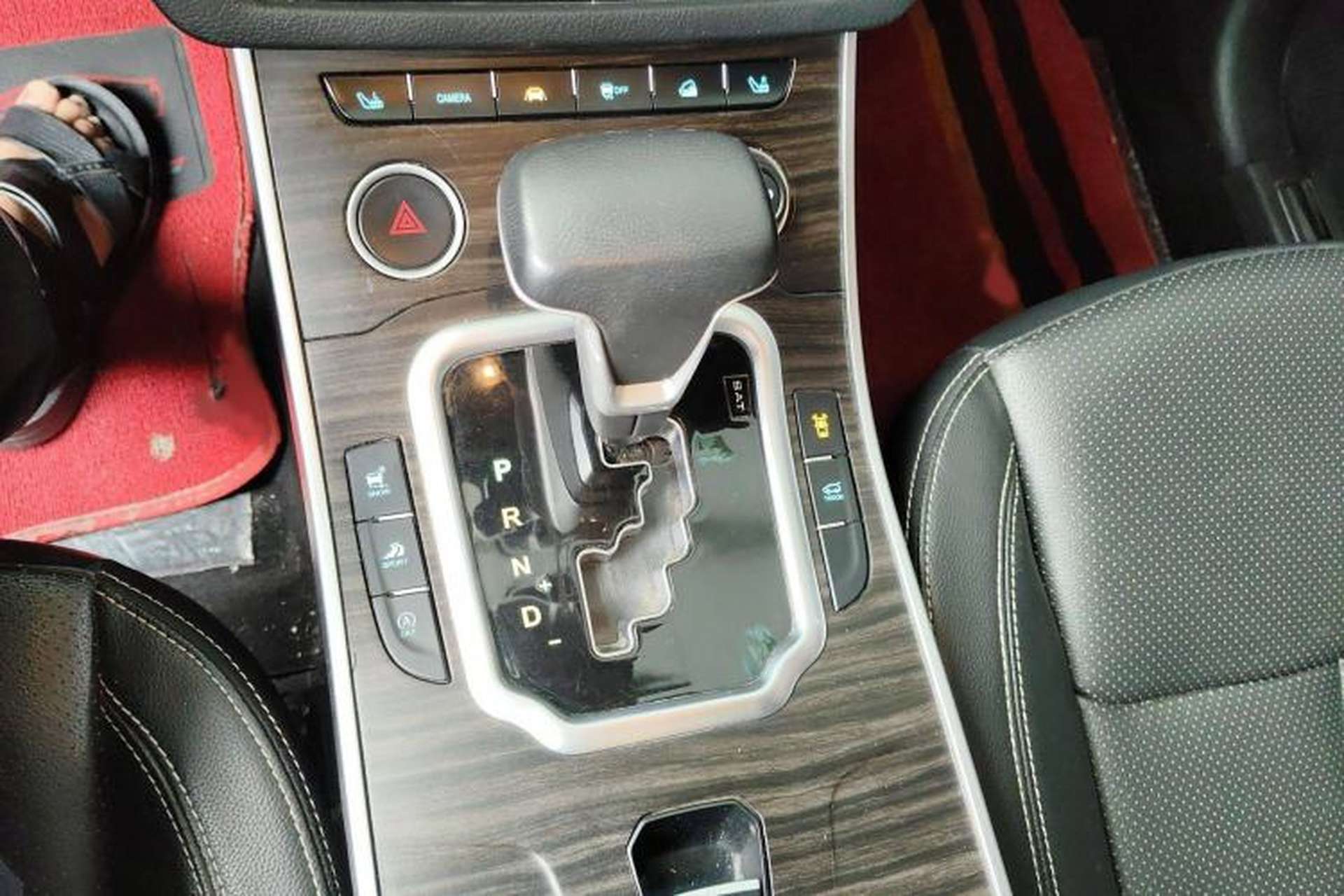 Used Land X7 2018 Geely Jingyue 1.5T Panoramic Luxury Model Gear Lever